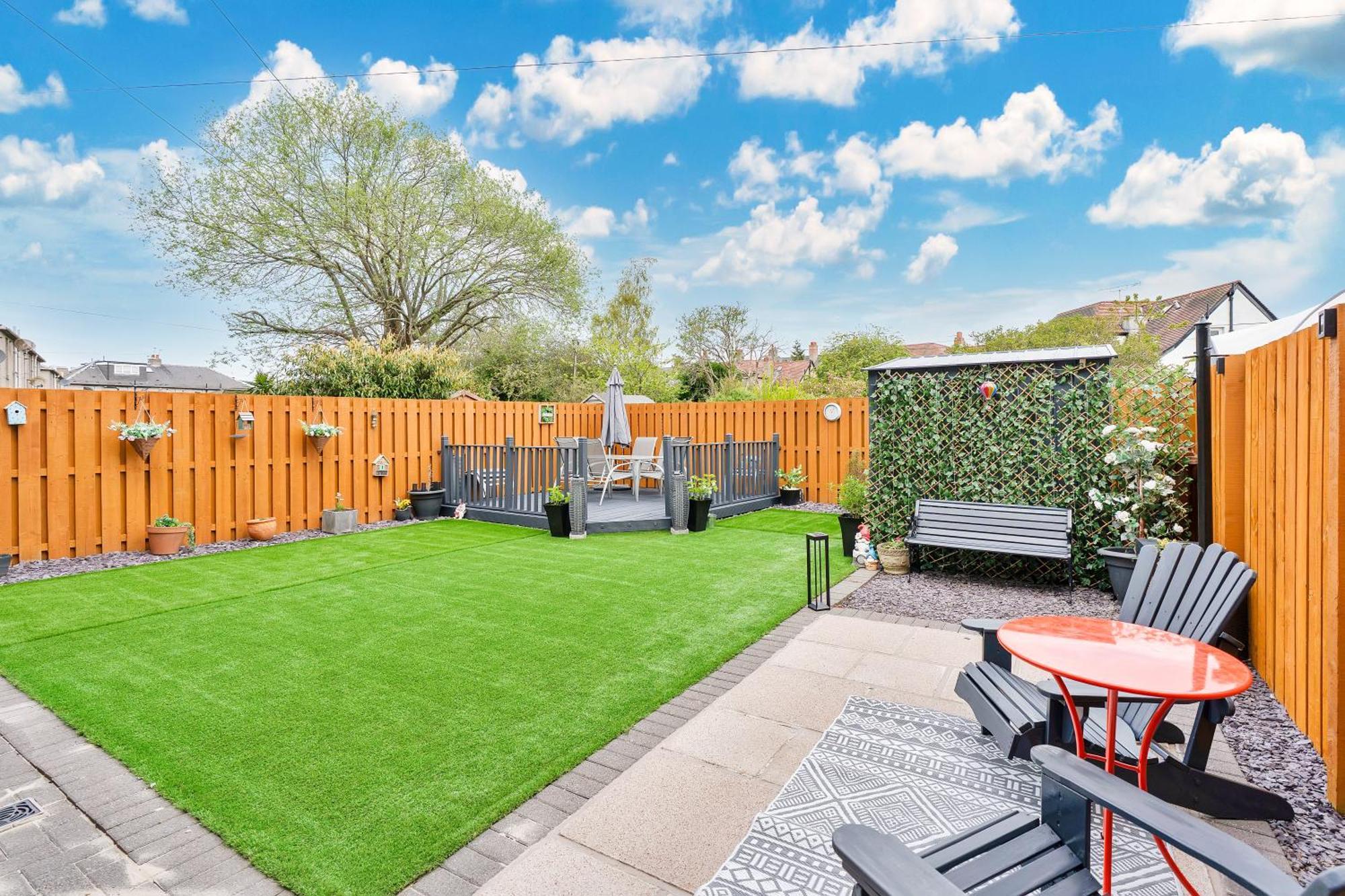 Crewe - Modern 2 Bedroom, Free Private Parking And Garden Edinburgh